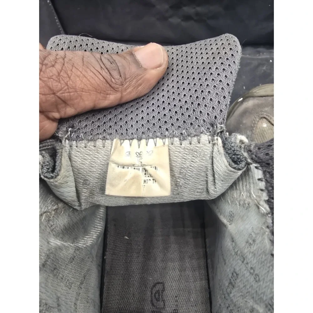Lowa product pair